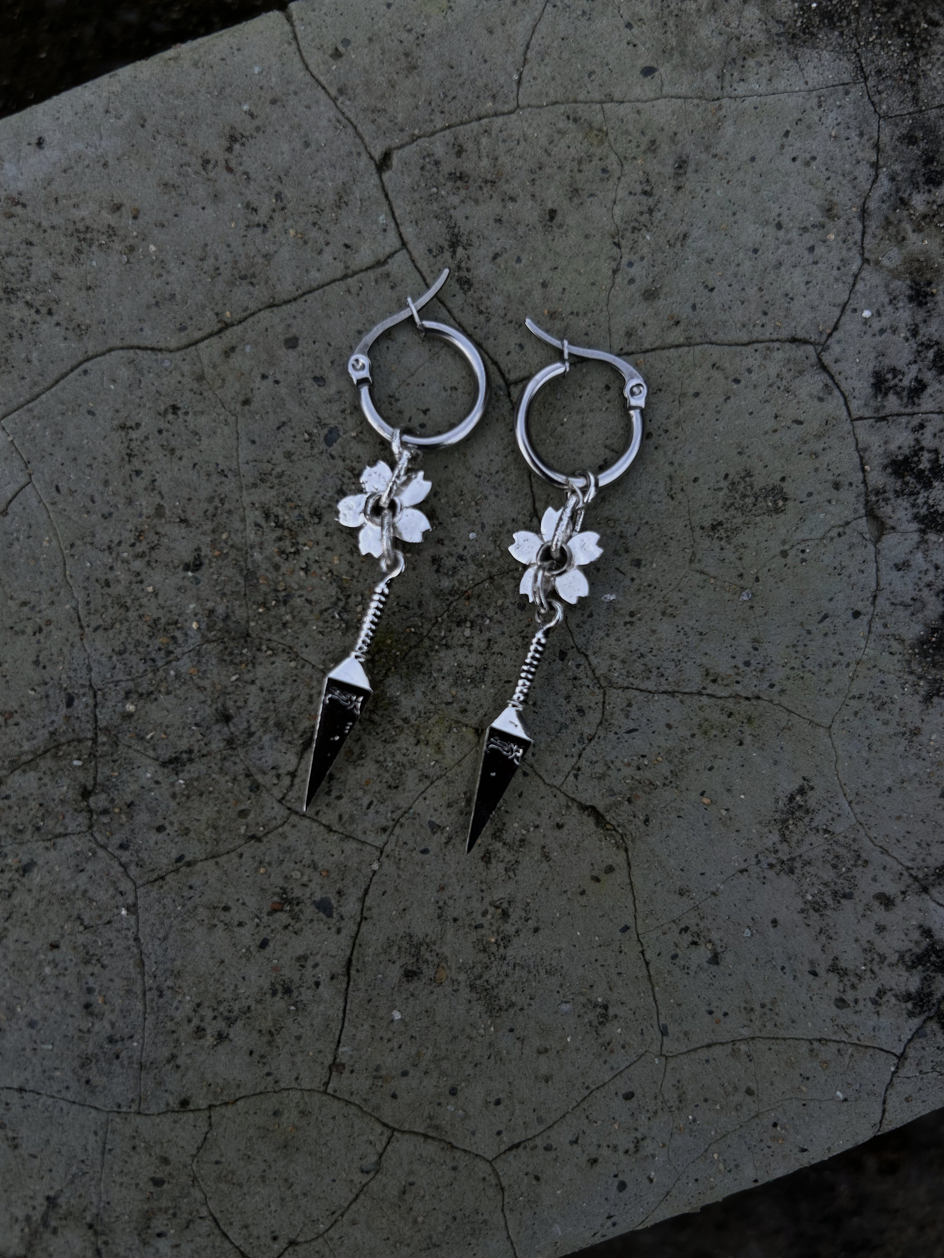 Kunai earring